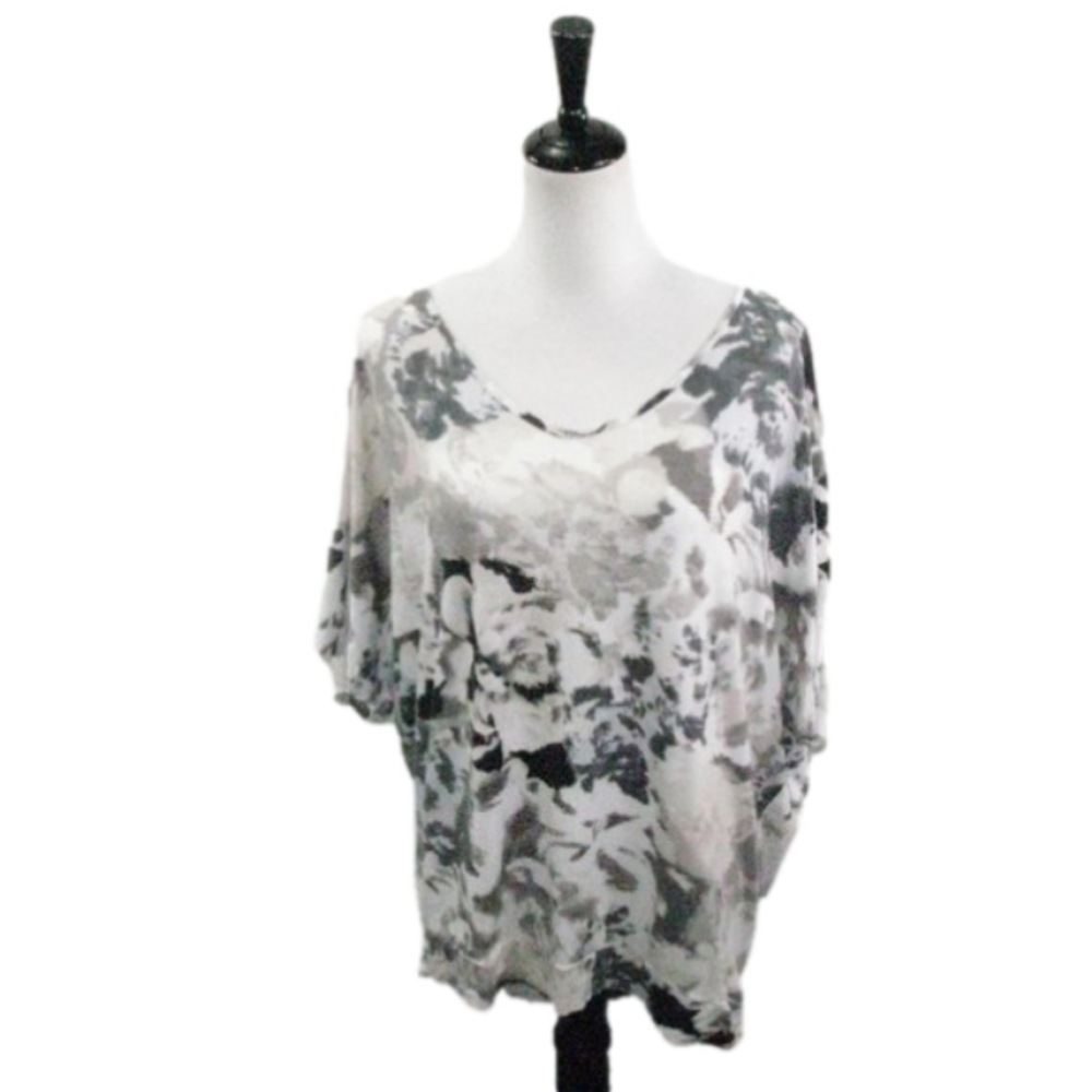 Juicy Couture Watercolor Print Design Short Sleeve Knit Top Size XL